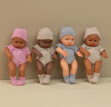 Cargar imagen en el visor de la galería, Muñeca bebé