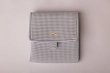 Carregar imagem no visualizador da galeria, Muda-fraldas portatil