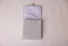 Carregar imagem no visualizador da galeria, Muda-fraldas portatil