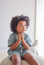 Carregar imagem no visualizador da galeria, Set Tshirt & calção criança - Menta