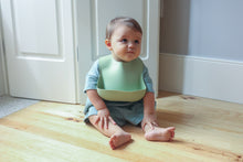 Carregar imagem no visualizador da galeria, Set Tshirt & calção criança - Menta