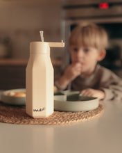 Carregar imagem no visualizador da galeria, Garrafa Squeeze
