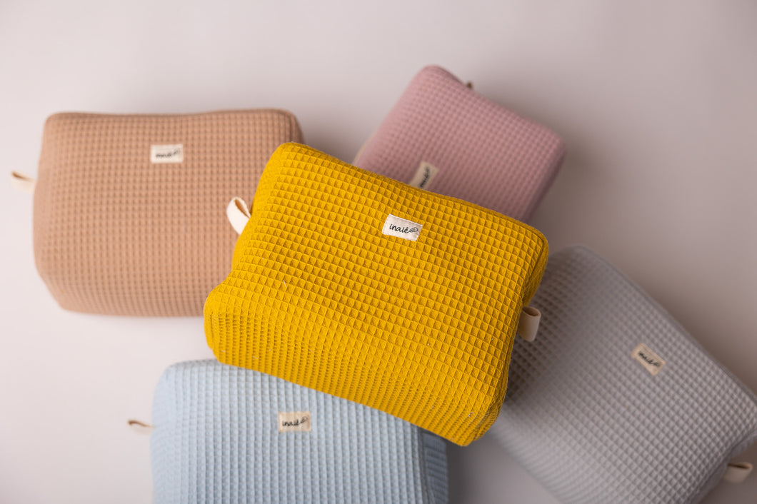 Necessaire