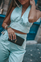 Cargar imagen en el visor de la galería, Conjunto cropped top y pantalón - Azul
